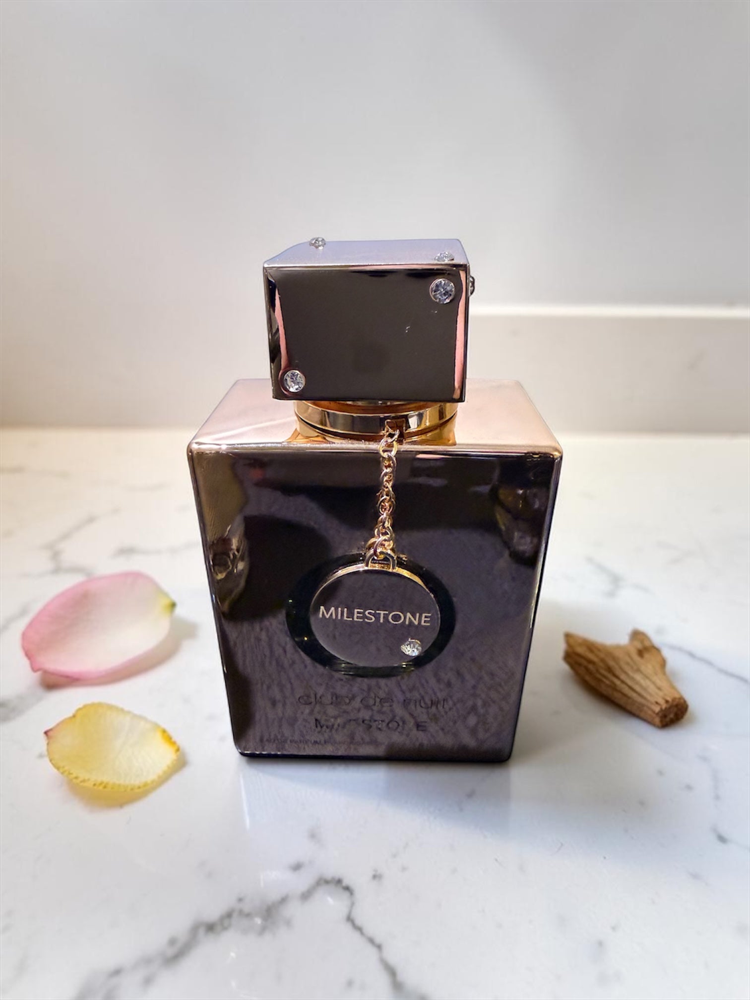 Club De Nuit Milestone 5mL decant